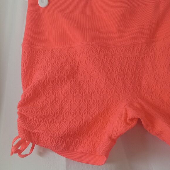 Women's Side Cinch Seamless Bike Shorts 2" - JoyLab, Persimmon, Large - Picture 3 of 6